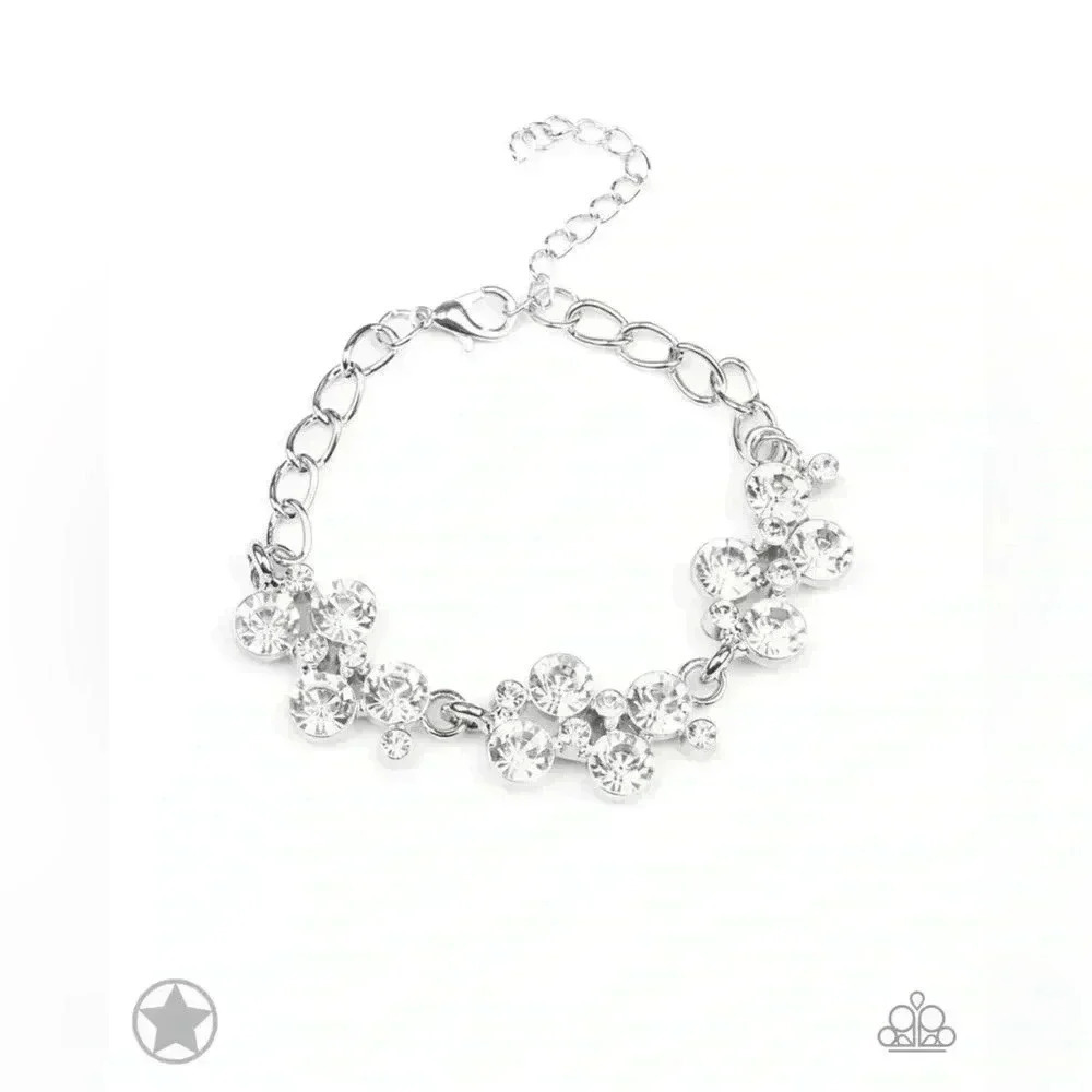 Old Hollywood Bracelet - Picture 3 of 3